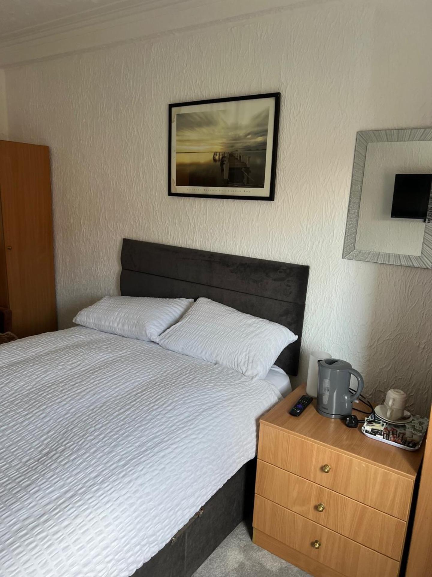 Barley Mow Hotel بونتفراكت المظهر الخارجي الصورة